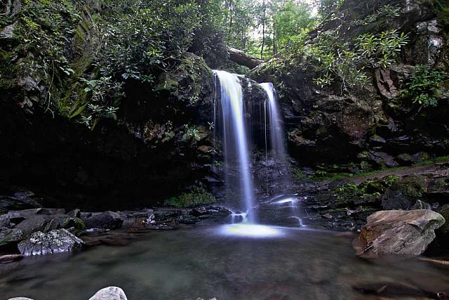Grotto Falls 2017-HDR-apply image75crop900x600